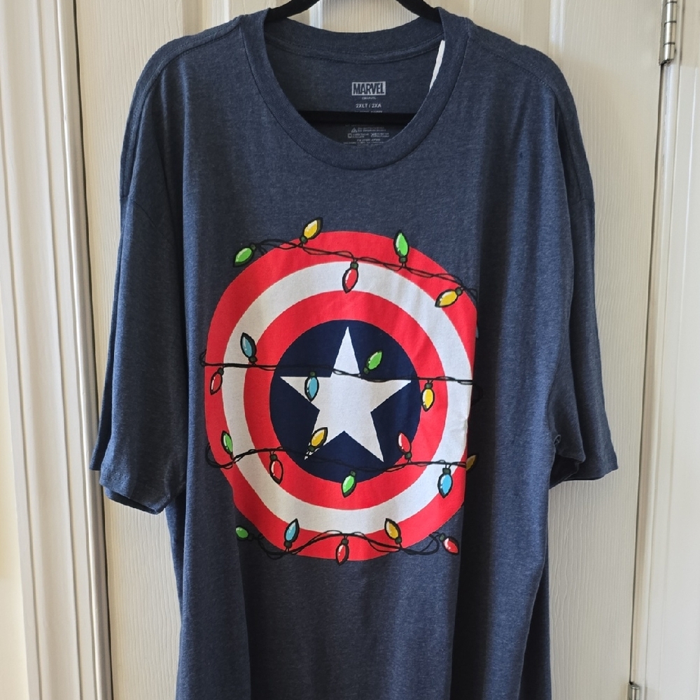 MARVEL BRAND SIGNATURE MEN'S BIG & TALL BLUE HOLIDAY CHRISTMAS LIGHTS TEE 2XLT